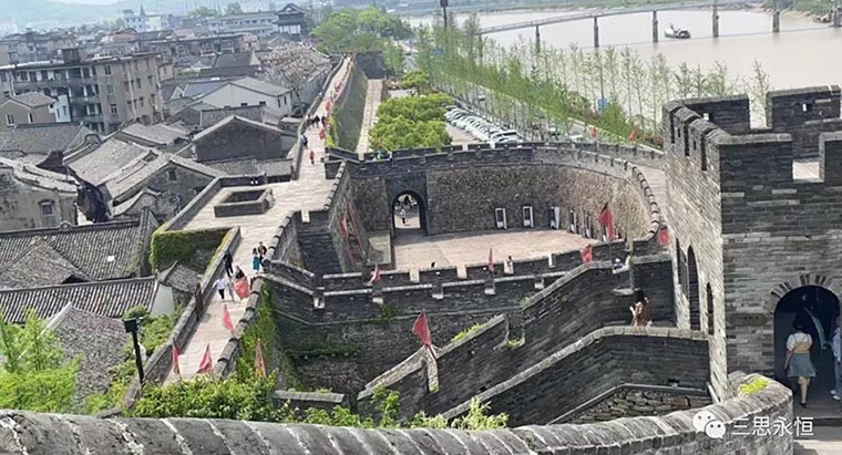 阳光正暖，不负时光，一路前行，未来可期！2023年三思永恒团建旅游圆满结束！